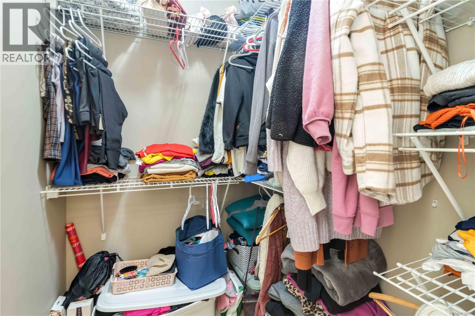 909 Cavalcade Terr, Langford, British Columbia  V8B 6W6 - Photo 30 - 1018607