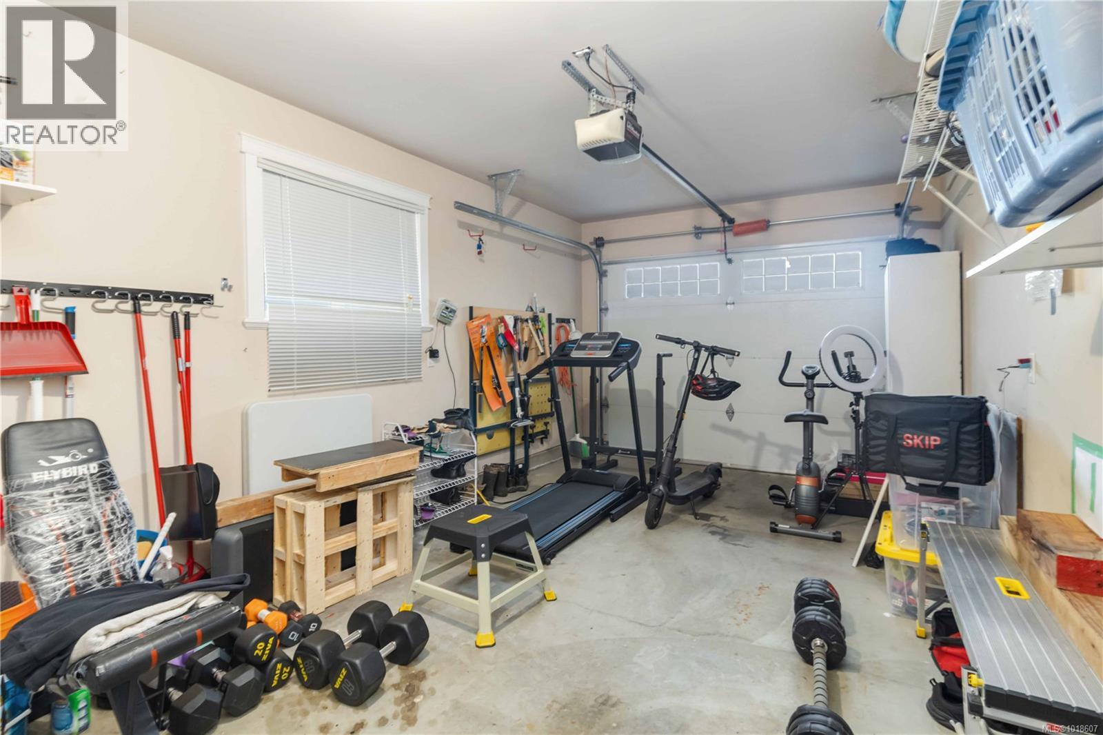 909 Cavalcade Terr, Langford, British Columbia  V8B 6W6 - Photo 36 - 1018607