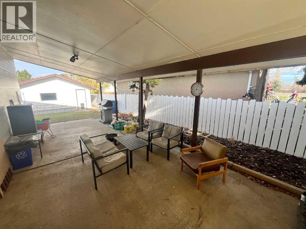 4633 51 Avenue, Taber, Alberta  T1G 1B4 - Photo 3 - A2268283