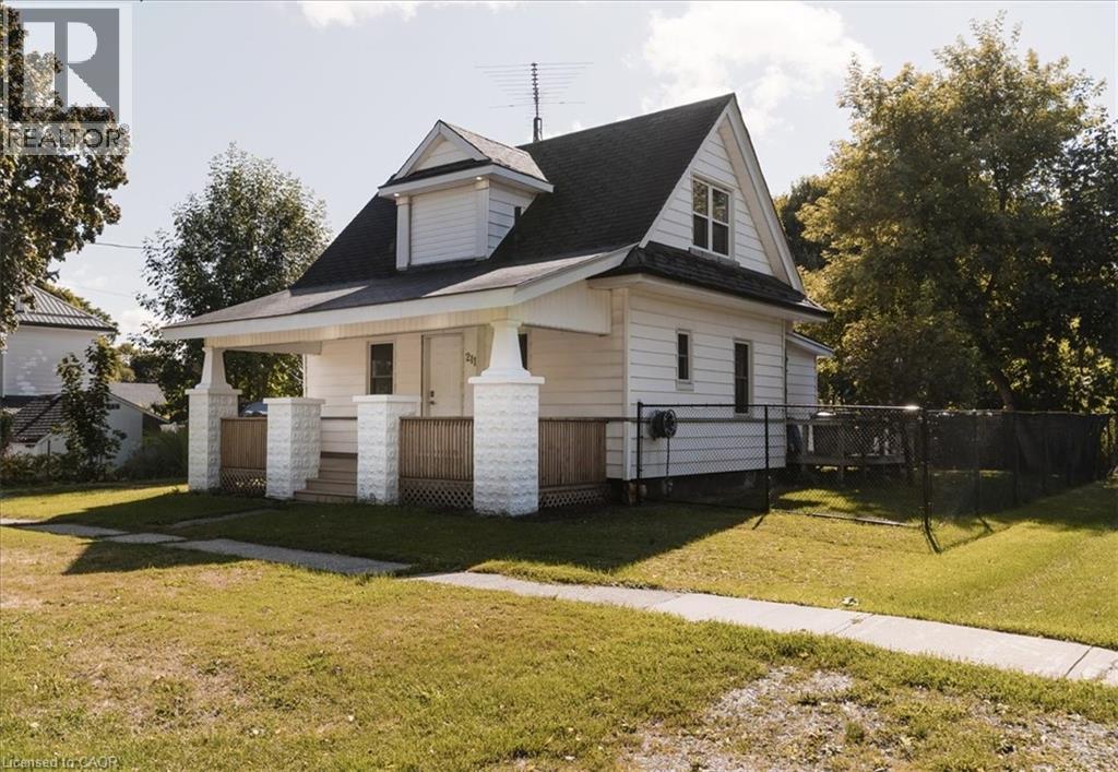 211 Mcnab Street W, Port Dover, Ontario  N0A 1N0 - Photo 3 - 40784319