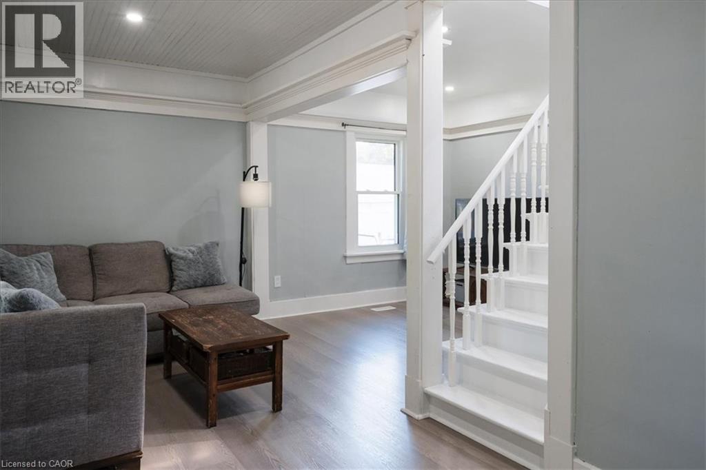 211 Mcnab Street W, Port Dover, Ontario  N0A 1N0 - Photo 6 - 40784319