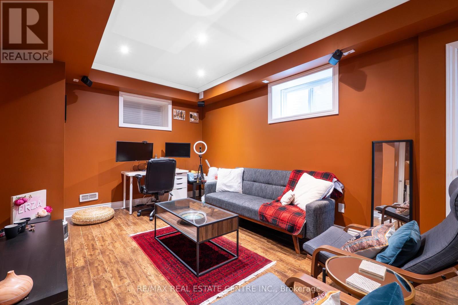 110 Oakes Crescent, Guelph, Ontario  N1E 0J5 - Photo 33 - X12502374