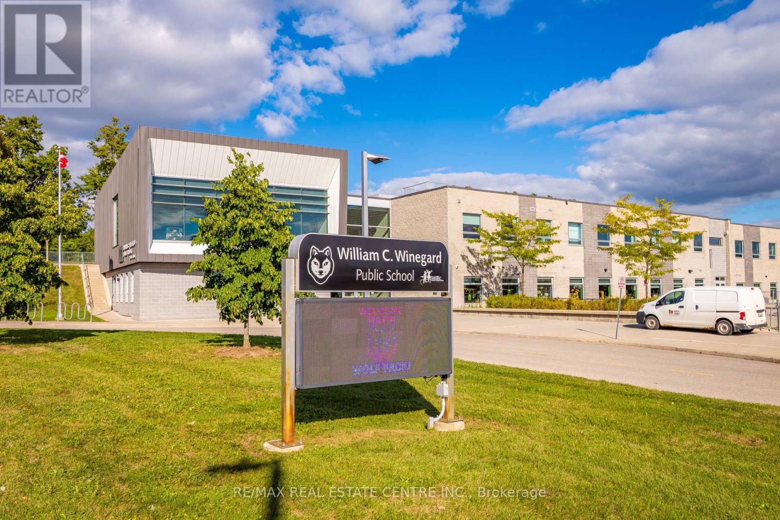 110 Oakes Crescent, Guelph, Ontario  N1E 0J5 - Photo 47 - X12502374