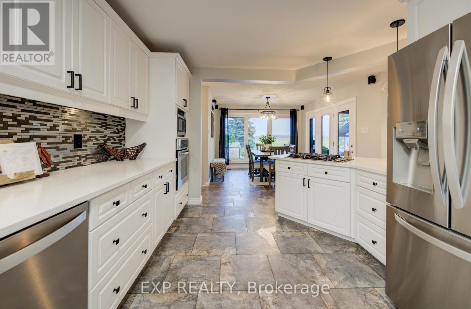 28 Musselman Crescent, Woolwich, Ontario  N0B 1N0 - Photo 10 - X12502378