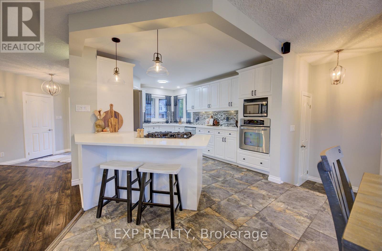 28 Musselman Crescent, Woolwich, Ontario  N0B 1N0 - Photo 13 - X12502378