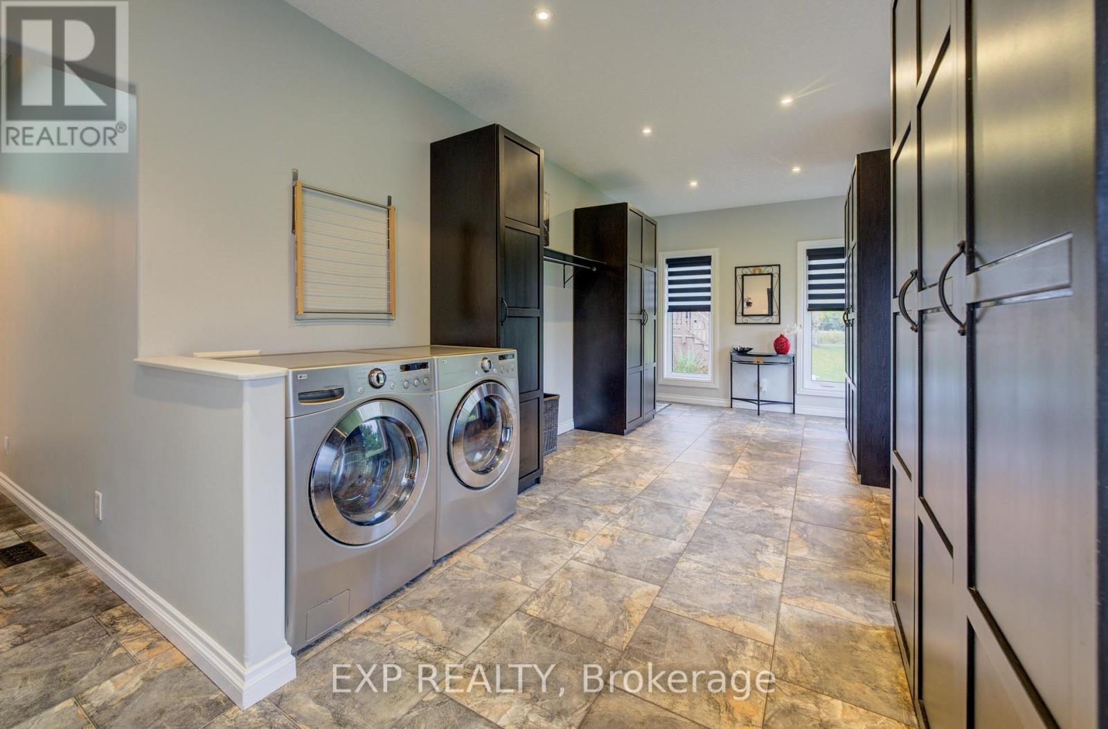 28 Musselman Crescent, Woolwich, Ontario  N0B 1N0 - Photo 14 - X12502378