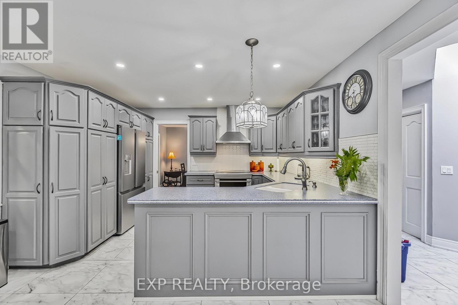 87 Tutela Heights Road, Brant, Ontario  N3T 1A4 - Photo 8 - X12502444