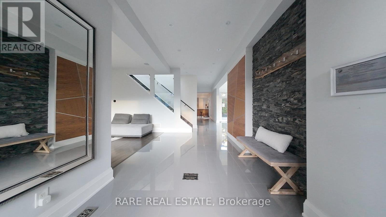 125 Craigmore Crescent, Blue Mountains, Ontario  L9Y 0N6 - Photo 2 - X12502496