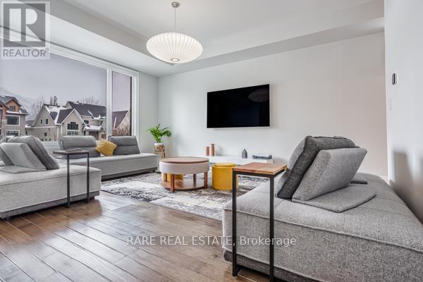 125 Craigmore Crescent, Blue Mountains, Ontario  L9Y 0N6 - Photo 3 - X12502496