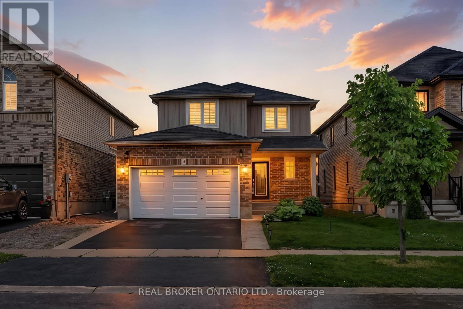 3 Crawford Place, Brant, Ontario  N3L 0A6 - Photo 2 - X12502564