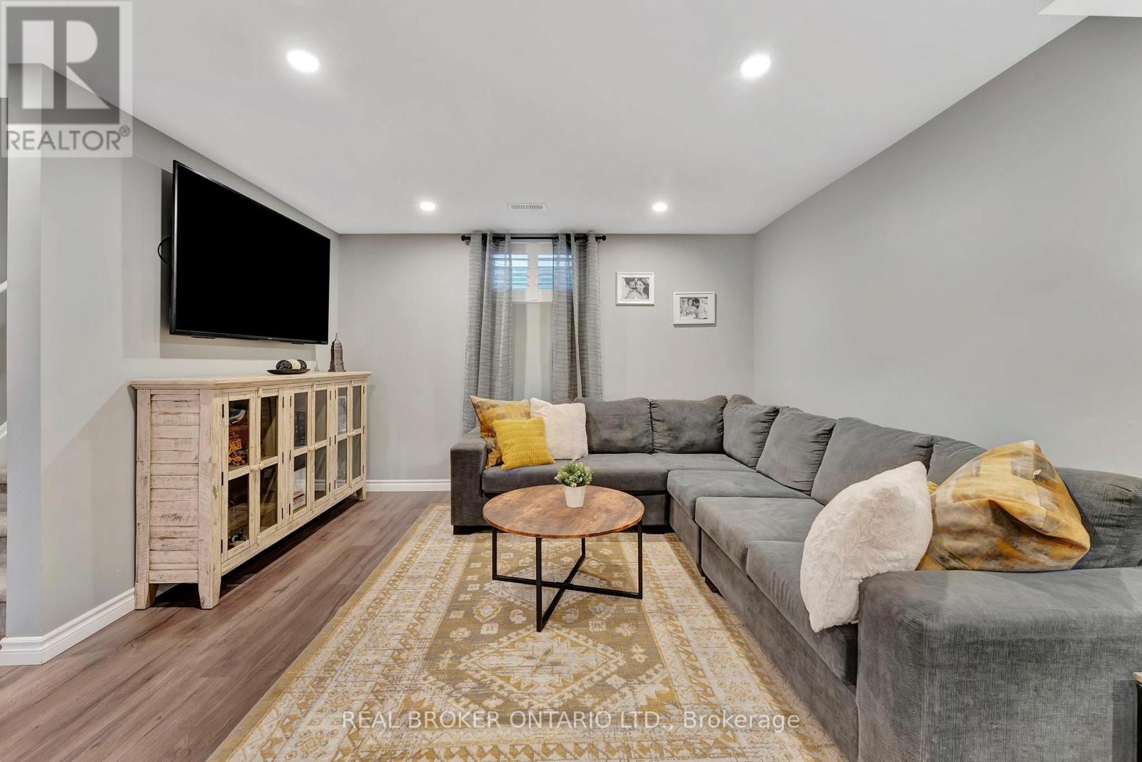 3 Crawford Place, Brant, Ontario  N3L 0A6 - Photo 23 - X12502564