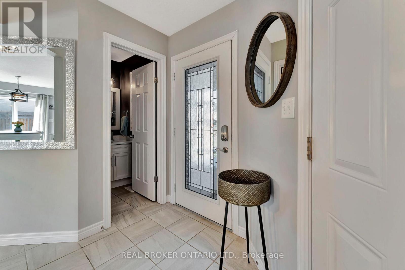 3 Crawford Place, Brant, Ontario  N3L 0A6 - Photo 5 - X12502564