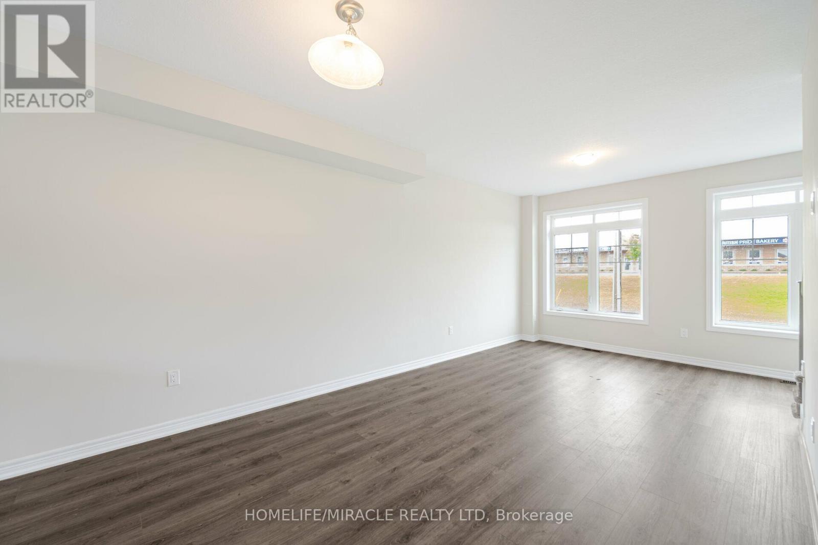 70 - 10 Birmingham Drive E, Cambridge, Ontario  N1R 0C6 - Photo 11 - X12502608