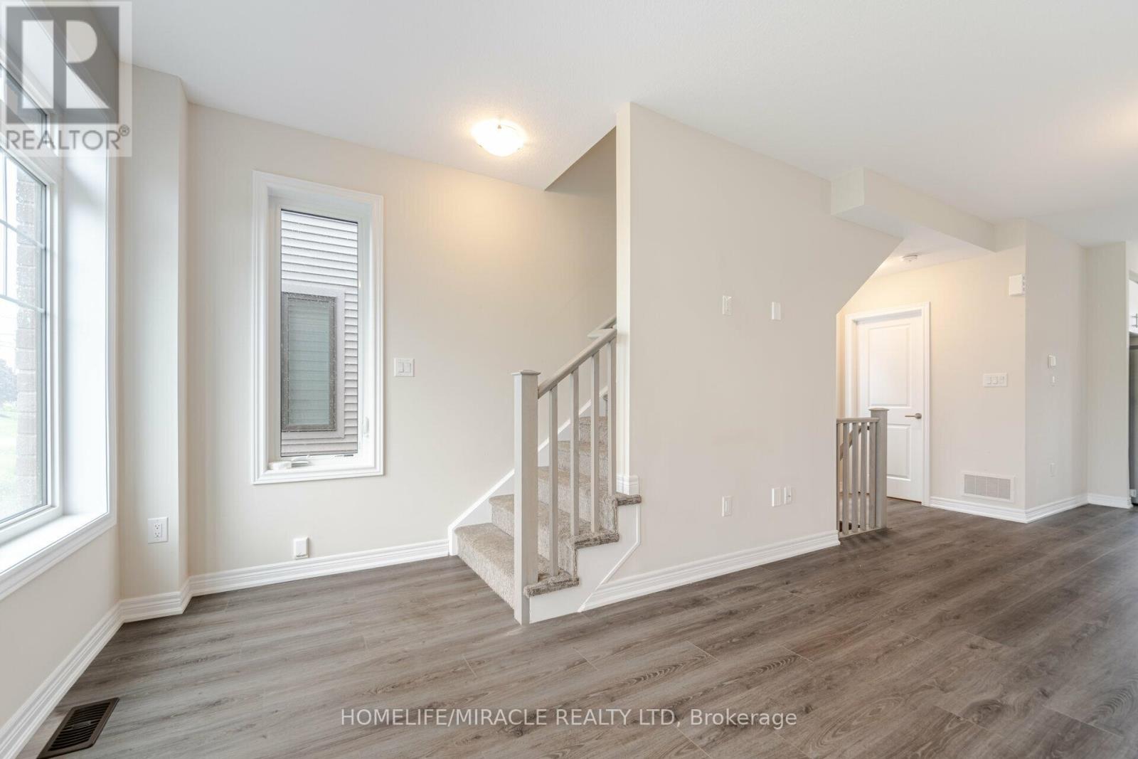 70 - 10 Birmingham Drive E, Cambridge, Ontario  N1R 0C6 - Photo 25 - X12502608