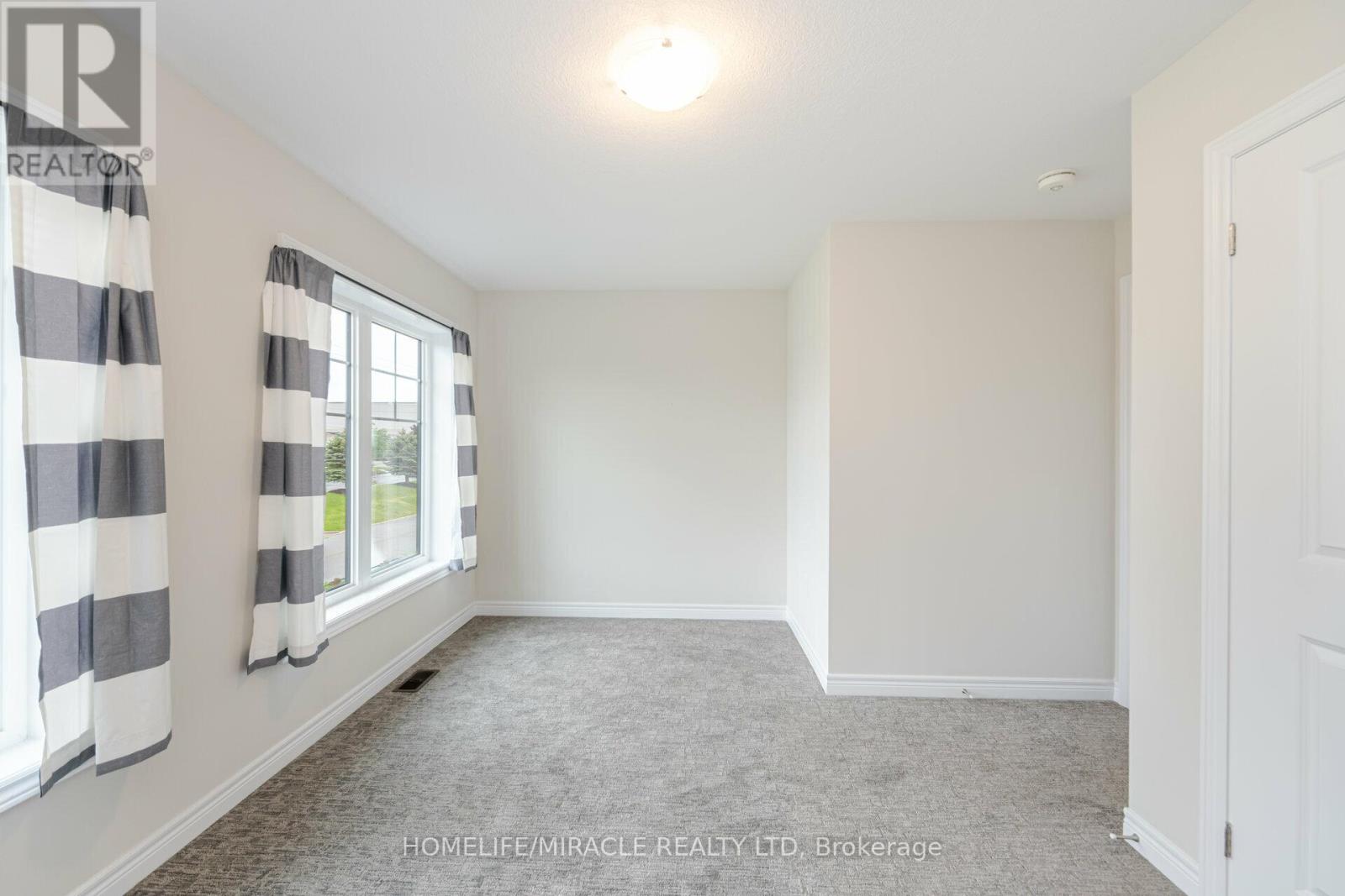 70 - 10 Birmingham Drive E, Cambridge, Ontario  N1R 0C6 - Photo 28 - X12502608