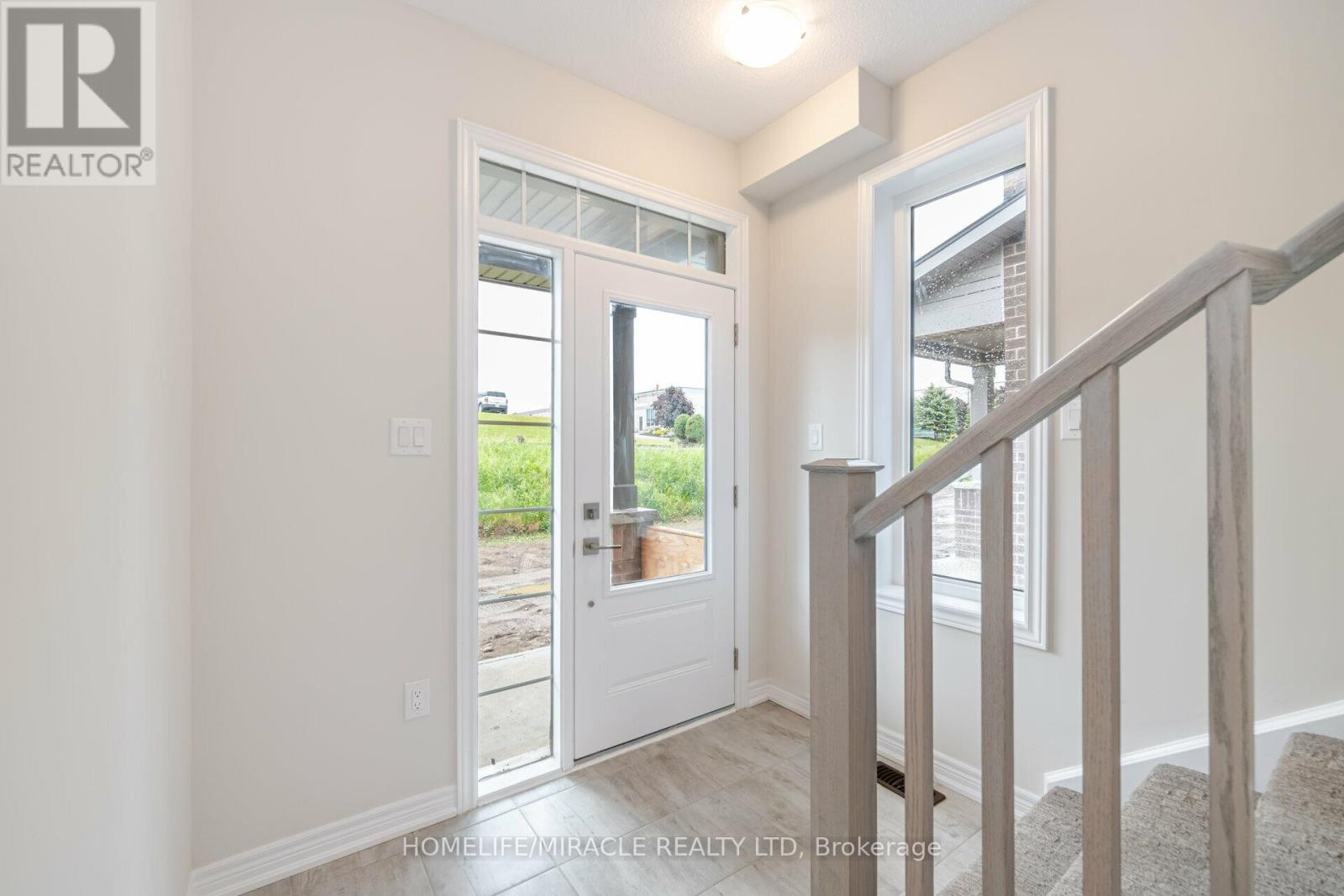 70 - 10 Birmingham Drive E, Cambridge, Ontario  N1R 0C6 - Photo 4 - X12502608