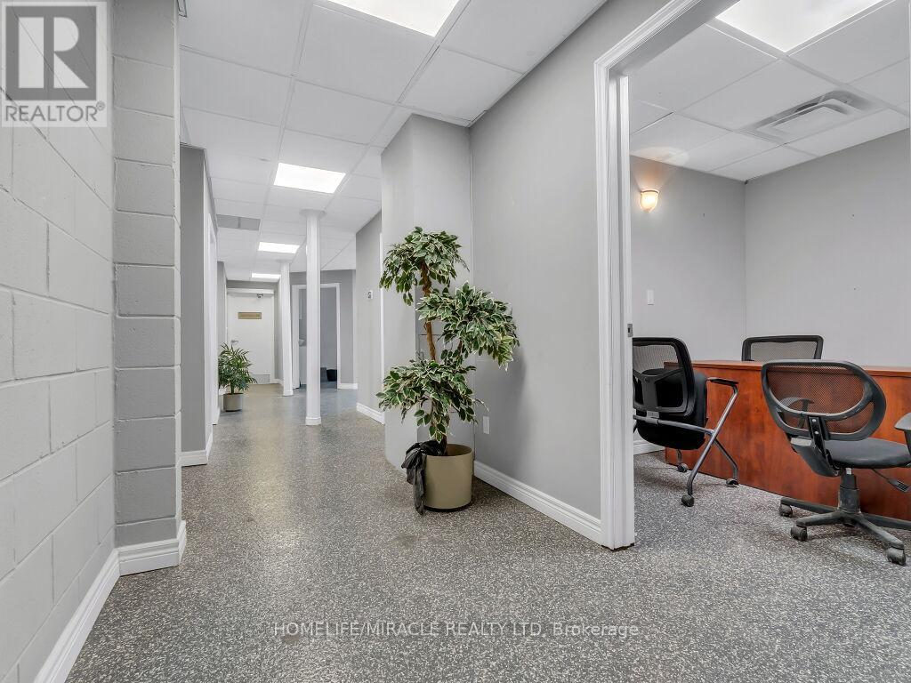 389 Lyle (Main Floor) Street, London East, Ontario  N5W 3R6 - Photo 11 - X12502610