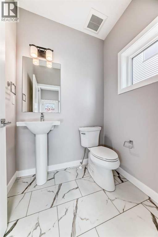 548 Chelsea Gardens, Chestermere, Alberta  T1X 2V5 - Photo 12 - A2263612