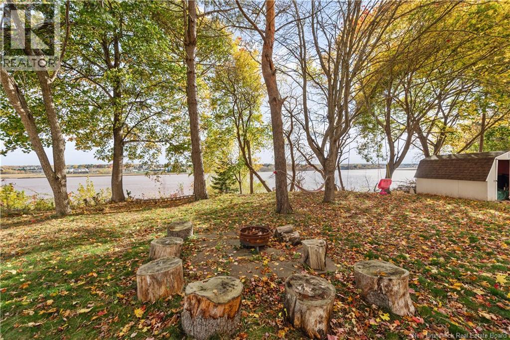 244 Salisbury Road, Moncton, New Brunswick  E1E 1A7 - Photo 3 - NB128999