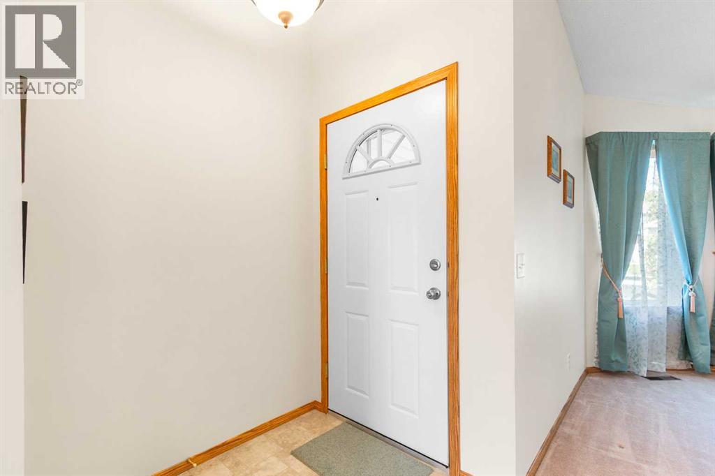 131 Tipping Close Se, Airdrie, Alberta  T4A 2A7 - Photo 4 - A2268362