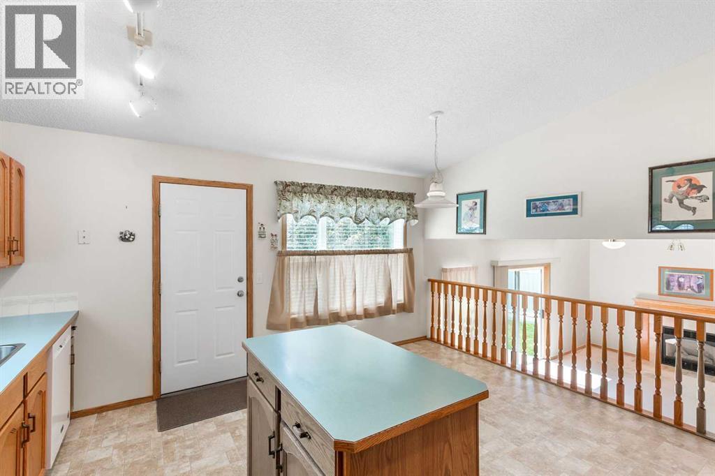 131 Tipping Close Se, Airdrie, Alberta  T4A 2A7 - Photo 12 - A2268362