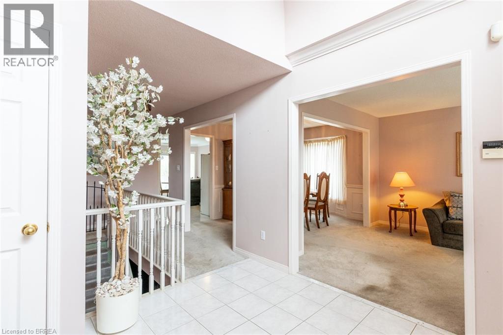 47 Maplecrest Lane, Brantford, Ontario  N3R 7T9 - Photo 11 - 40784349