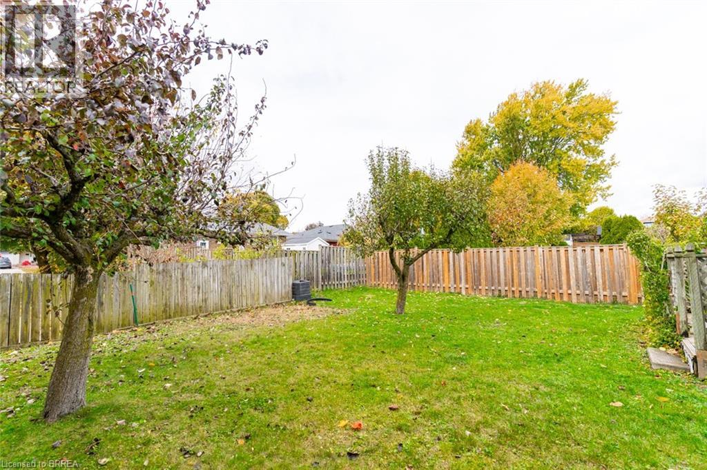 47 Maplecrest Lane, Brantford, Ontario  N3R 7T9 - Photo 33 - 40784349