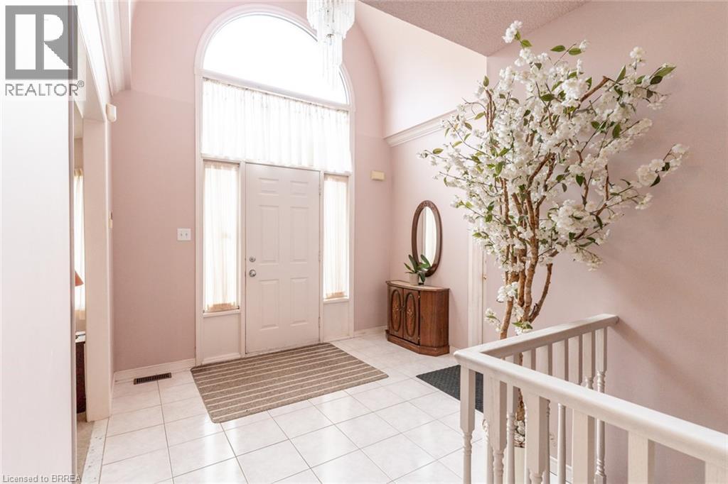 47 Maplecrest Lane, Brantford, Ontario  N3R 7T9 - Photo 6 - 40784349