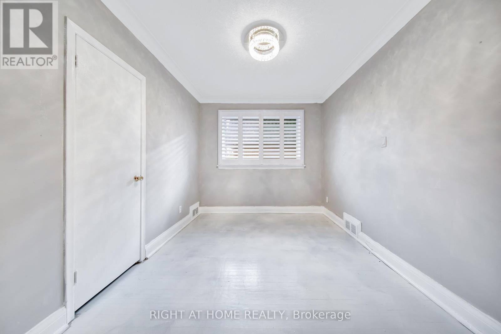 357 Drewry Avenue, Toronto, Ontario  M2R 2K3 - Photo 23 - C12502370