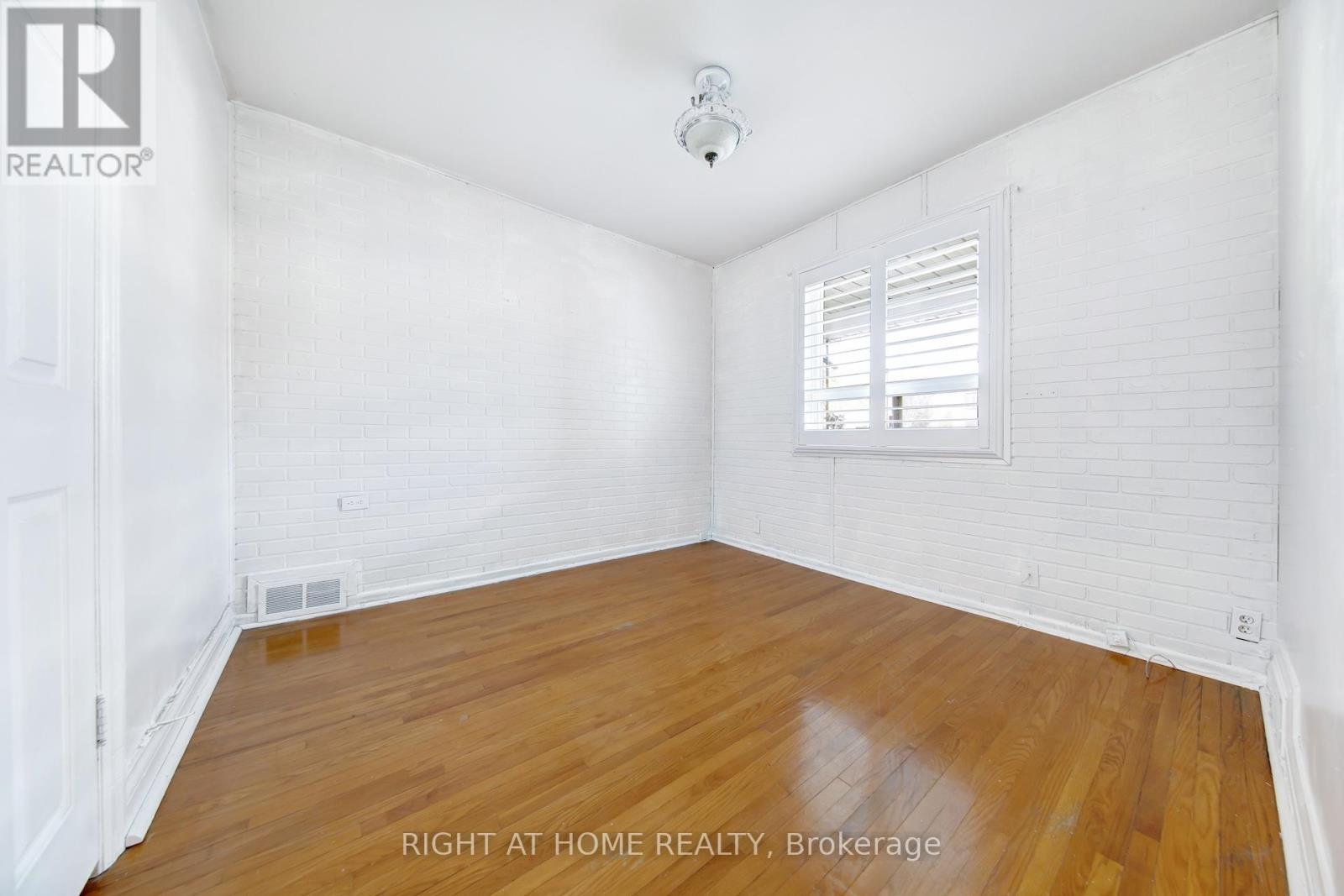 357 Drewry Avenue, Toronto, Ontario  M2R 2K3 - Photo 21 - C12502370