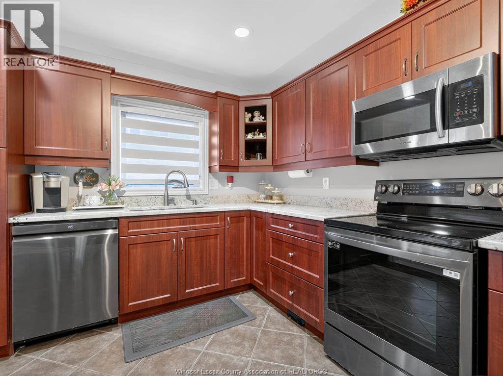 2487 Duneshill, Windsor, Ontario  N8P 1V6 - Photo 10 - 25027821