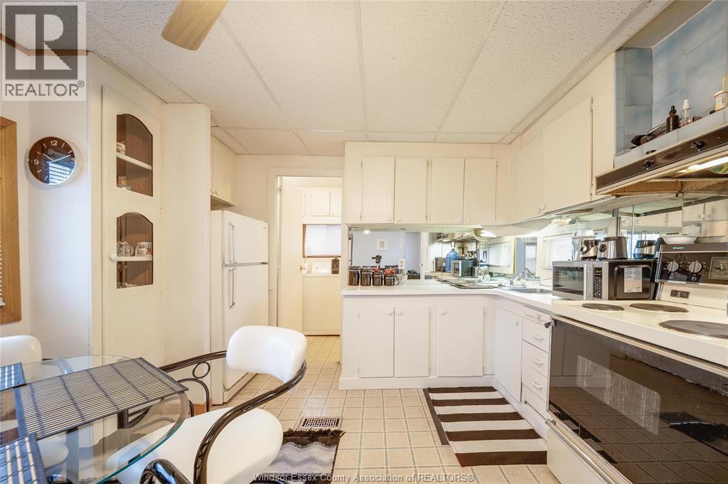 56 Holly Street, Lakeshore, Ontario  N8N 2V1 - Photo 16 - 25027809