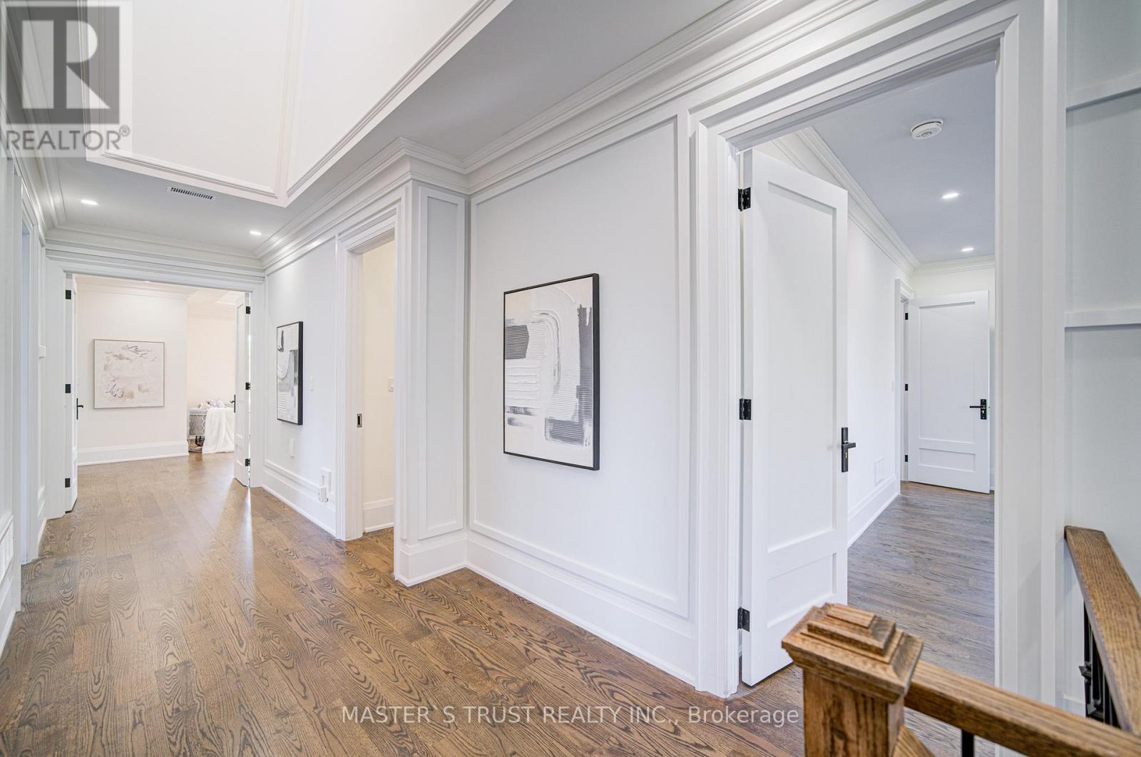 36 Sussex Avenue, Richmond Hill, Ontario  L4C 2E6 - Photo 21 - N12502492