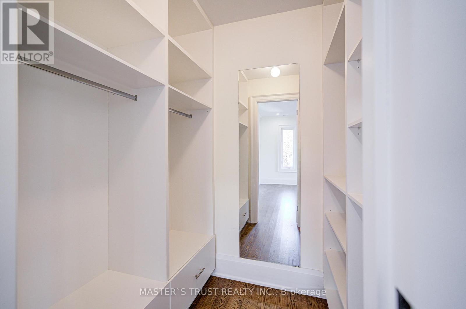 36 Sussex Avenue, Richmond Hill, Ontario  L4C 2E6 - Photo 30 - N12502492