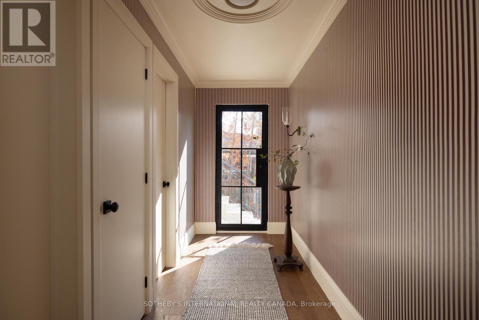 36 Rosemeade Avenue, Toronto, Ontario  M8Y 3A3 - Photo 15 - W12502514