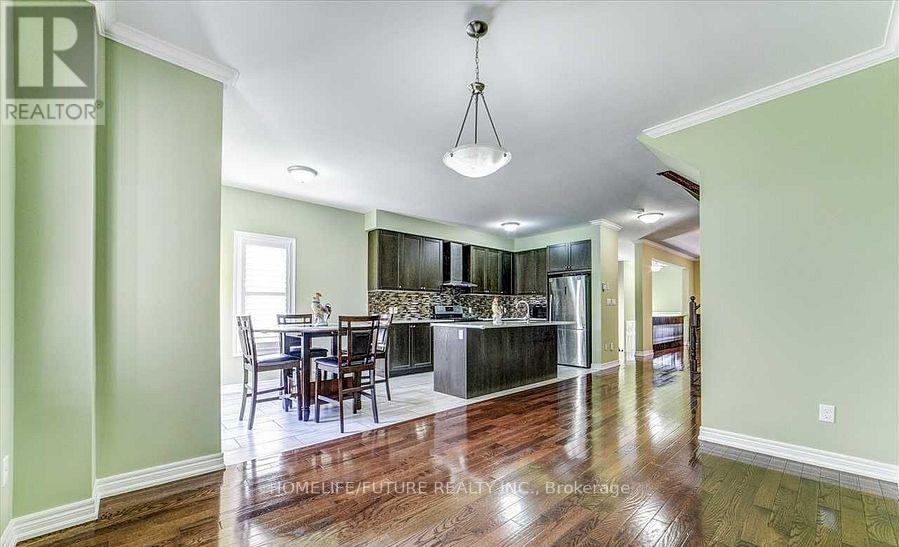 84 Wimbledon Court, Whitby, Ontario  L1P 0A6 - Photo 12 - E12441877