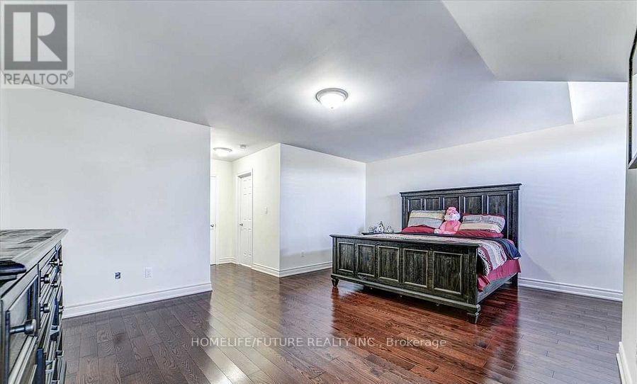 84 Wimbledon Court, Whitby, Ontario  L1P 0A6 - Photo 15 - E12441877