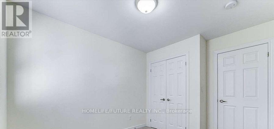 84 Wimbledon Court, Whitby, Ontario  L1P 0A6 - Photo 19 - E12441877