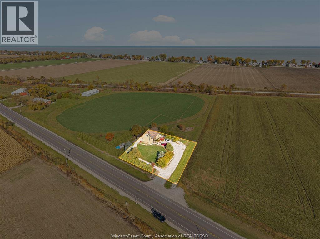 MLS# 25027792: 9912 TECUMSEH, Lakeshore, Canada