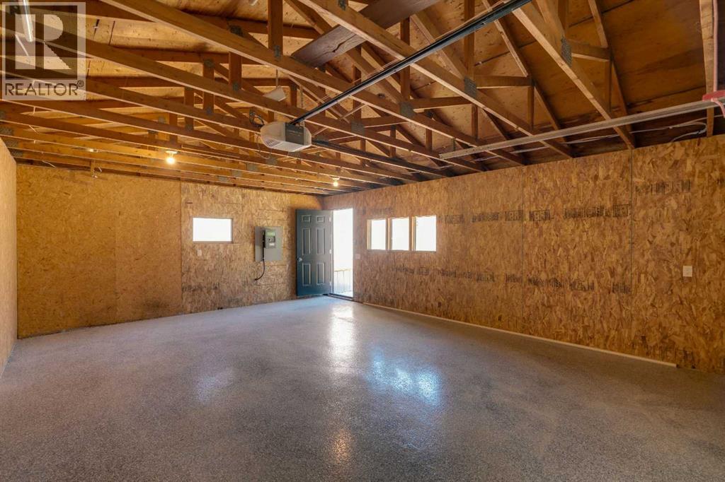 10704 Oakfield Drive Sw, Calgary, Alberta T2W 2C9 - Photo 48 - A2242097