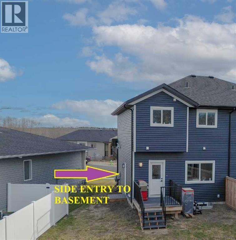 103 Gray Close, Sylvan Lake, Alberta  T4S 0W4 - Photo 2 - A2268086