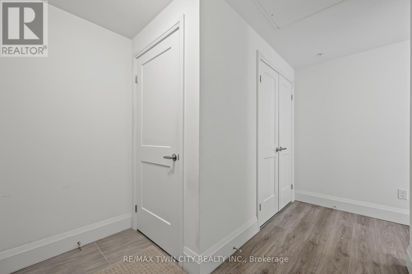 2305 - 108 Garment Street, Kitchener, Ontario  N2G 2B3 - Photo 13 - X12232946