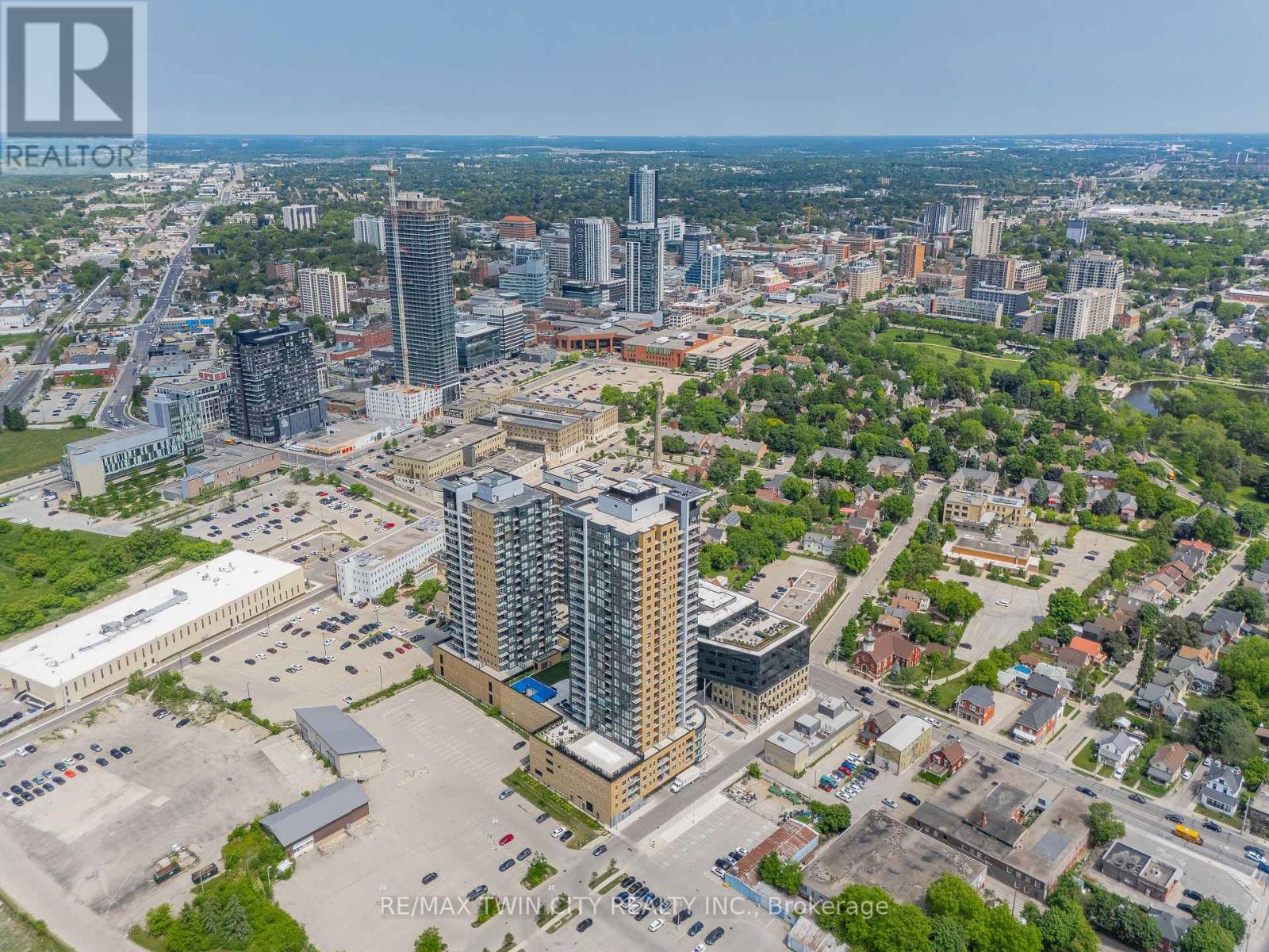 2305 - 108 Garment Street, Kitchener, Ontario  N2G 2B3 - Photo 3 - X12232946