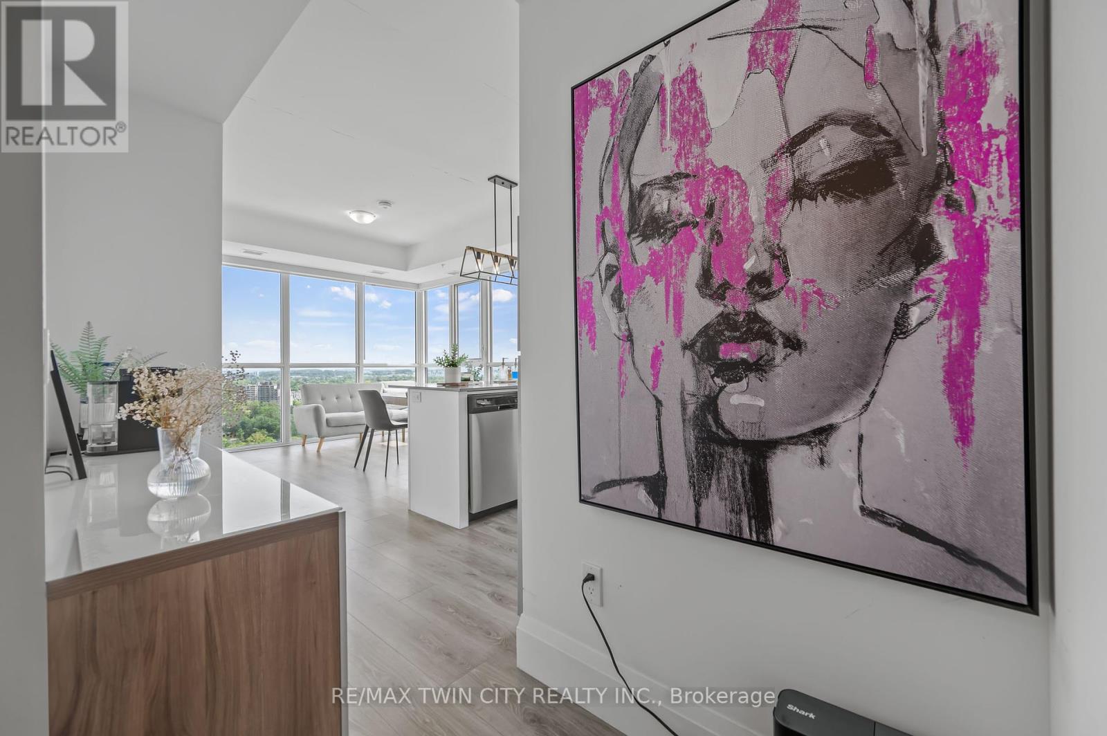 2305 - 108 Garment Street, Kitchener, Ontario  N2G 2B3 - Photo 14 - X12232946