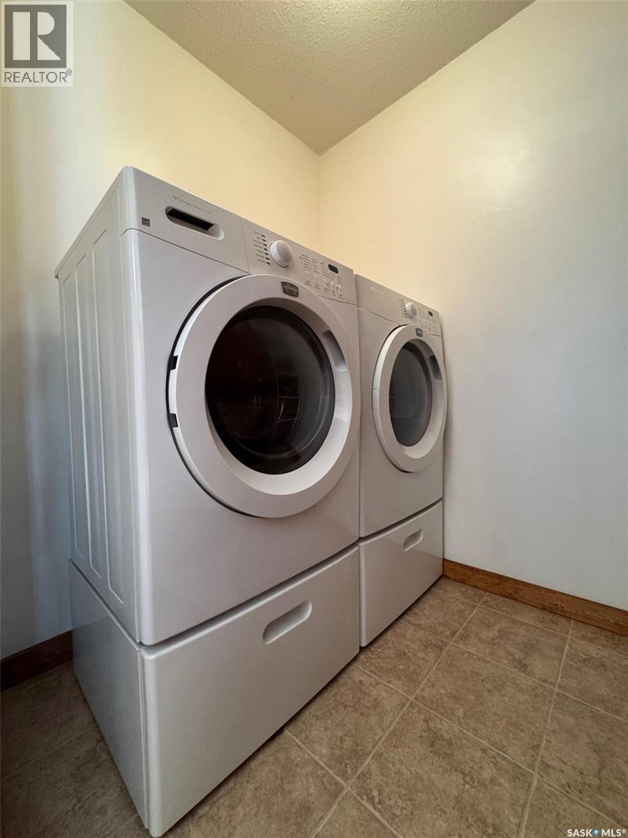 418 Emerald Crescent, Saskatoon, Saskatchewan  S7J 4L3 - Photo 30 - SK022244