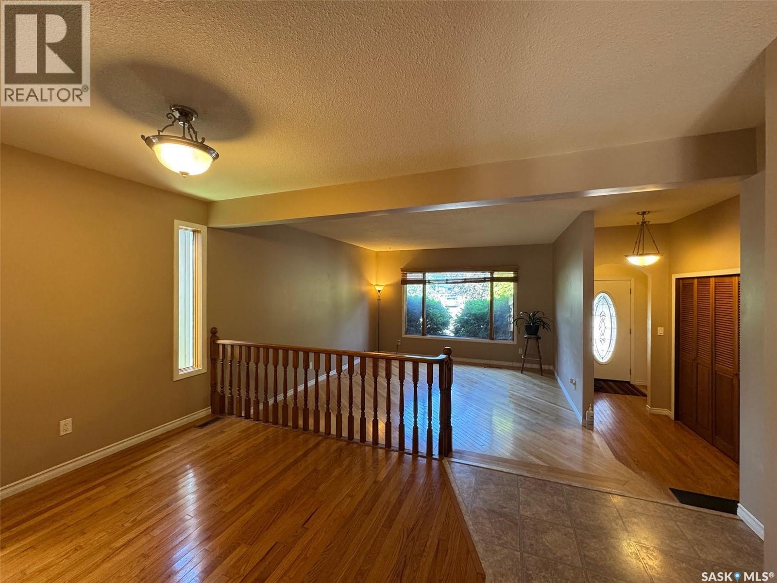 418 Emerald Crescent, Saskatoon, Saskatchewan  S7J 4L3 - Photo 5 - SK022244