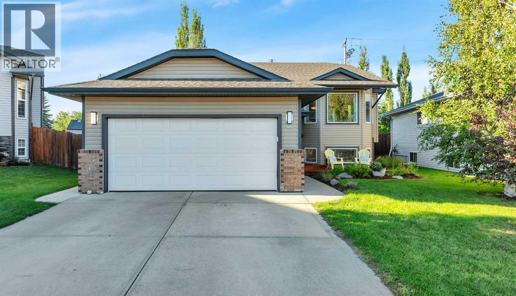 46 Lexington Close, Lacombe, Alberta