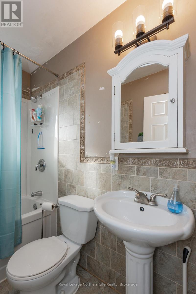 227 Terrace Lawn Drive, North Bay (Widdifield), Ontario  P1B 7P5 - Photo 15 - X12502876