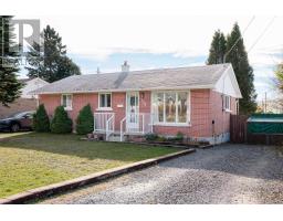 227 TERRACE LAWN DRIVE, North Bay, Ontario