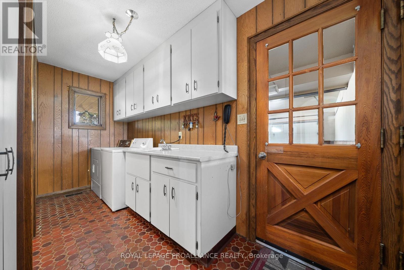 6864 Highway 62, Belleville, Ontario  K8N 0L7 - Photo 20 - X12236812